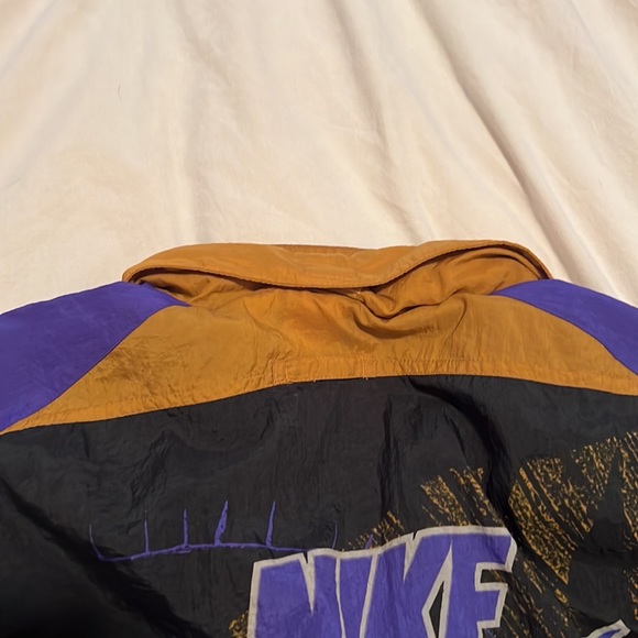 Vintage LAKERS 80’s Nike Flight Jacket - Picture 8 of 10